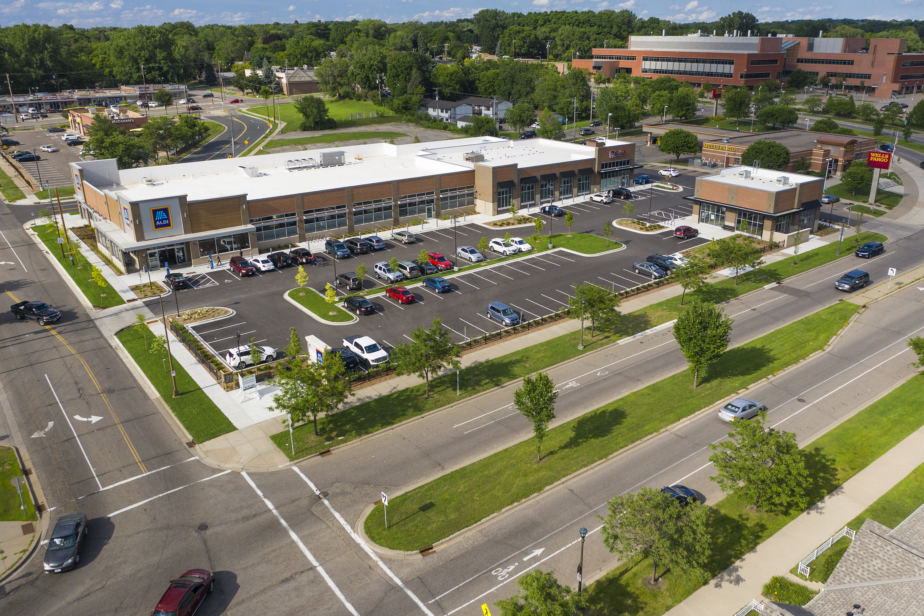 DRONE FRONT 200721 Phalen d 0107